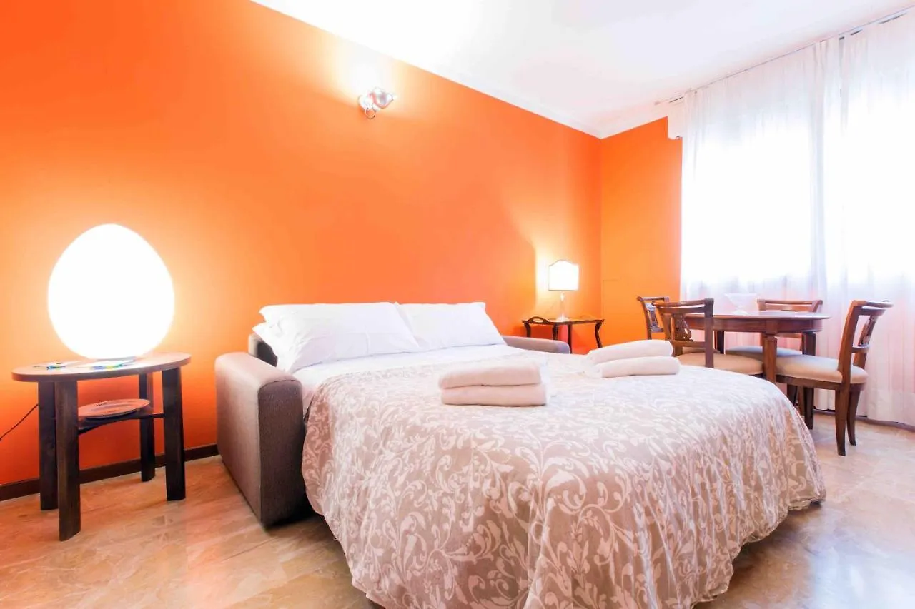 Art Painting Apartment With Canal View Venise Italie